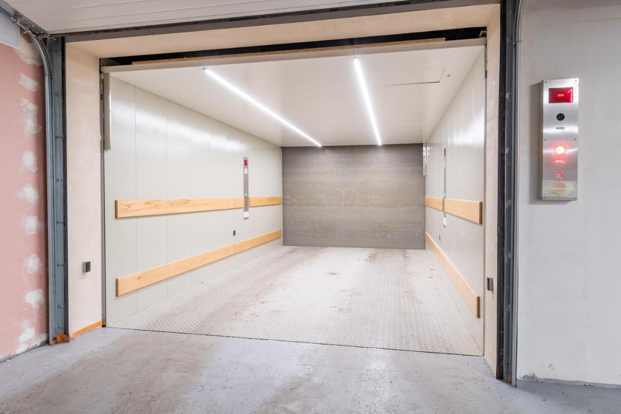 Studio Brand New Apartment #28 In New Building With Free Parking In City Center Prag Exterior foto