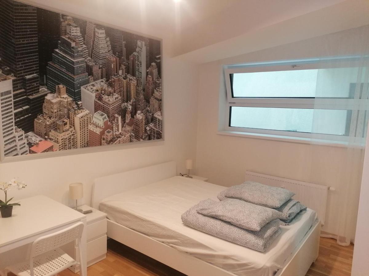 Studio Brand New Apartment #28 In New Building With Free Parking In City Center Prag Exterior foto